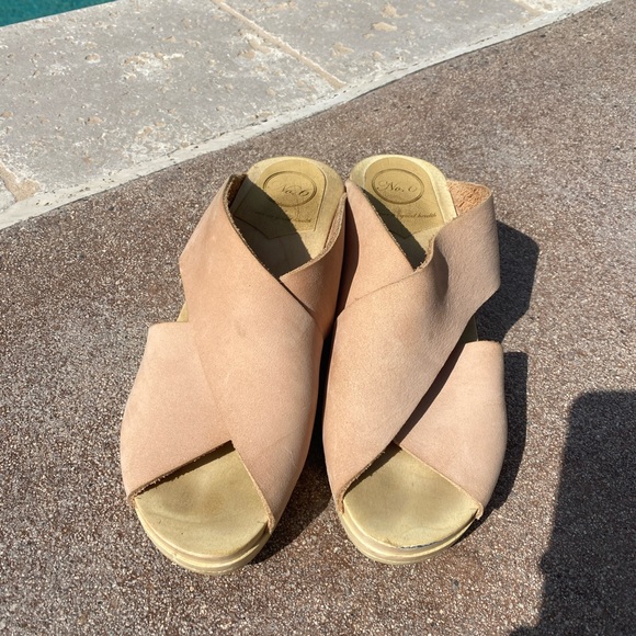 No. 6 Clogs in Pink Sand 41 - Picture 5 of 8